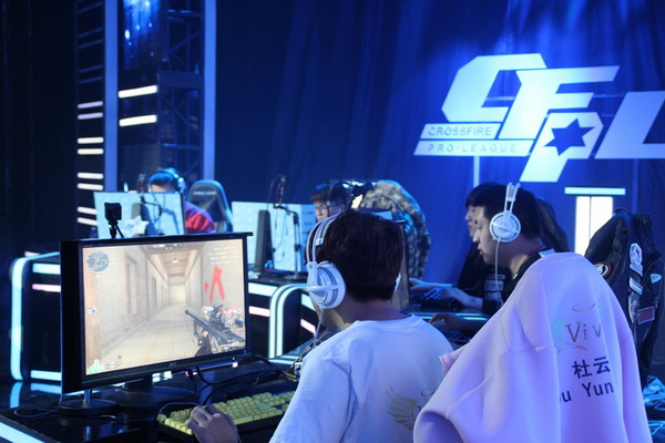 势将滑行时 势将滑行时