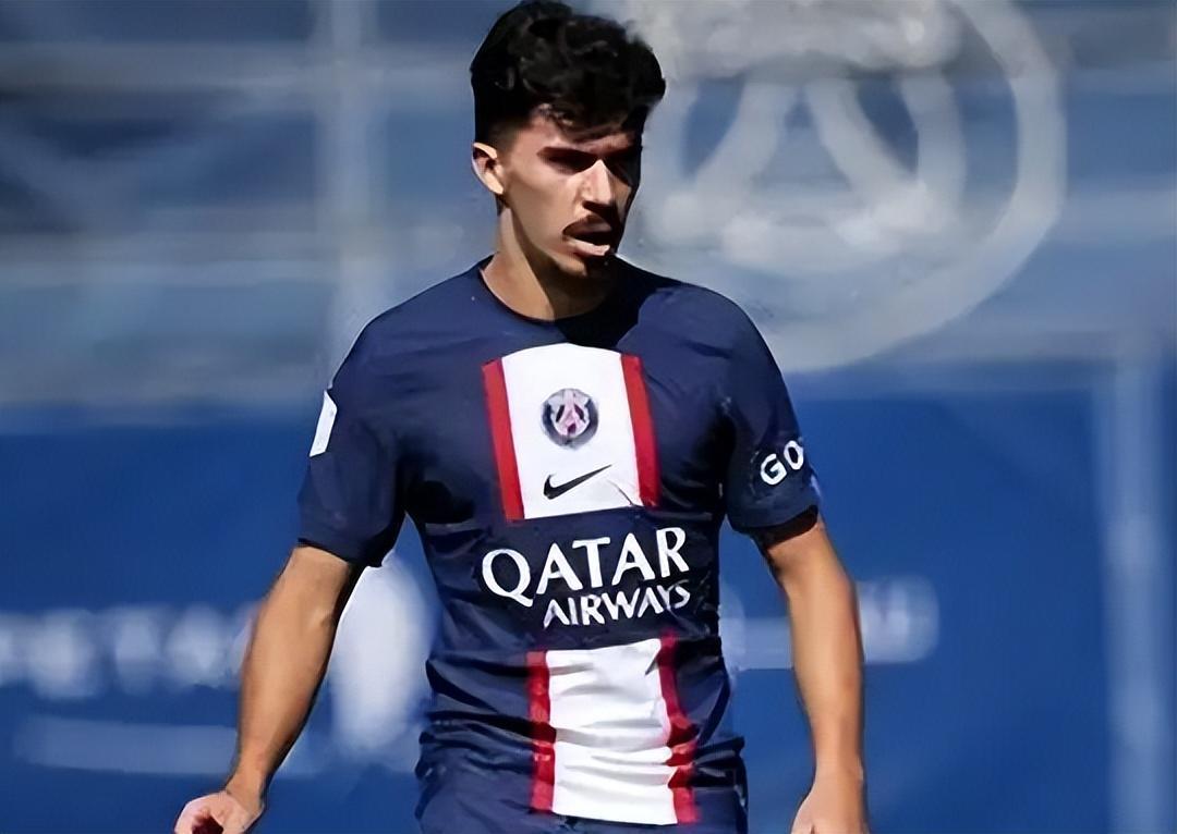 富勒姆时占 富勒姆时占