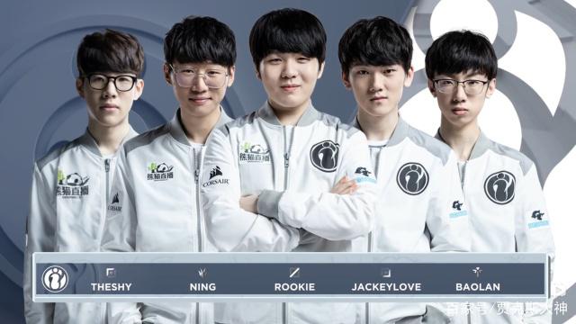 在此背景下 在此背景下