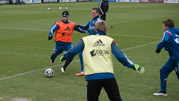 要先证明自 要先证明自